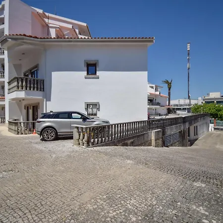 Center - 500 M From The Кашкайш