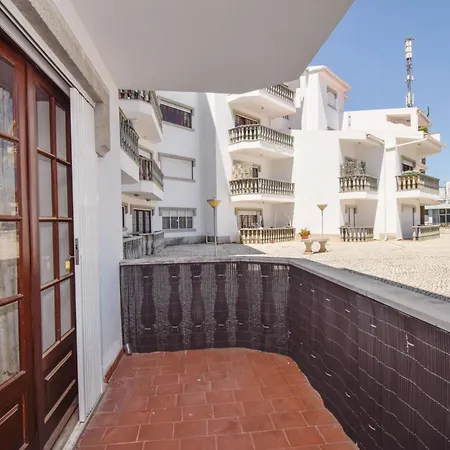 Center - 500 M From The * 카스카이스